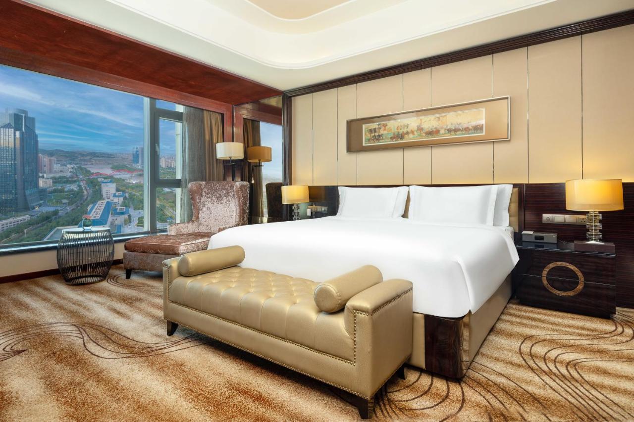 Crowne Plaza Hotel Lanzhou By Ihg מראה חיצוני תמונה