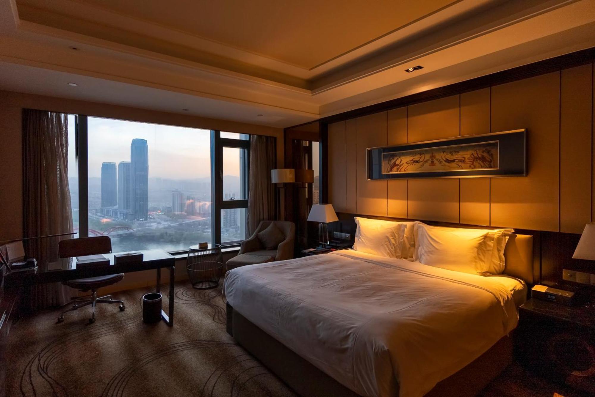 Crowne Plaza Hotel Lanzhou By Ihg מראה חיצוני תמונה